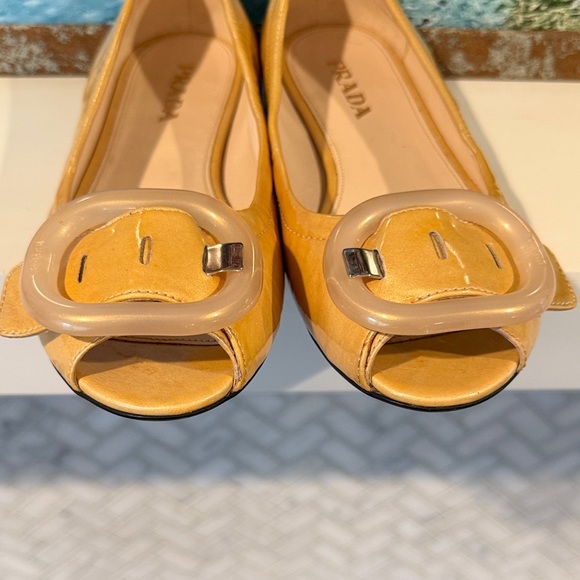 PRADA patent leather peep toe Bakelite ballet flats rare butter yellow color 36 - Picture 7 of 16
